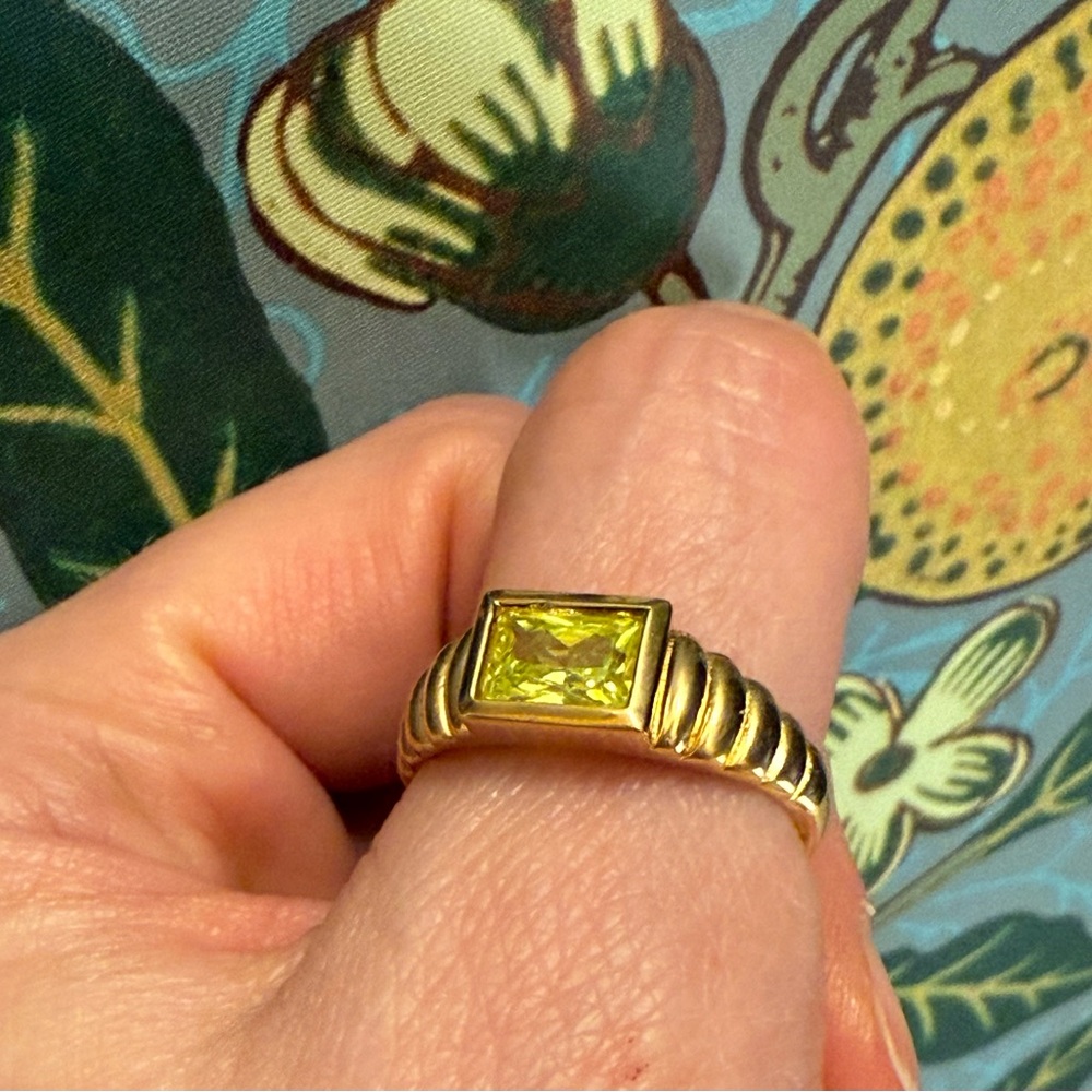 BAGUETTE ART DECO RING IN GOLD - 9 / PÉRIDOT